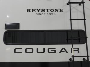 Cougar Half-Ton 26RKE Photo