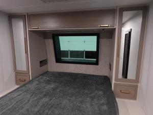 Salem Hemisphere 271RL Photo