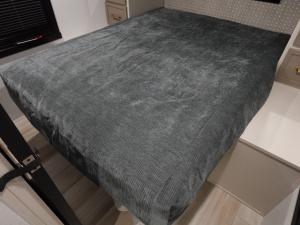 Salem Hemisphere 271RL Photo