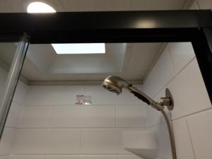 Cougar Half-Ton 26RKE Photo