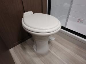 Cougar Half-Ton 26RKE Photo