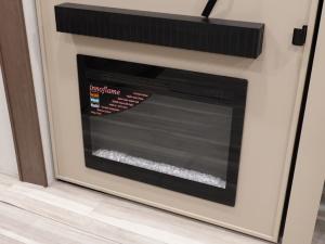 Cougar Half-Ton 26RKE Photo