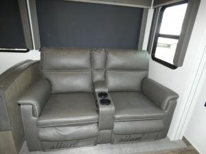 Cougar Half-Ton 30RKD Photo