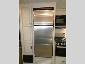 Cougar Half-Ton 30RKD Photo