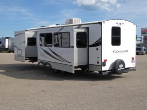 Cougar Half-Ton 30RKD Photo