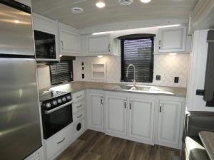 Cougar Half-Ton 30RKD Photo