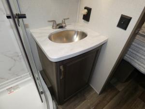 Cougar Half-Ton 30RKD Photo