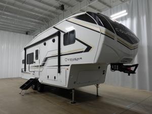 Cougar Half-Ton 23MLE Photo
