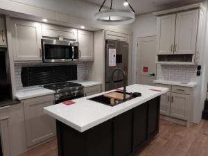 Influence 3003RL Photo