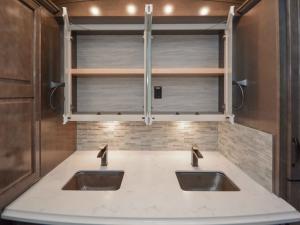 Dutch Star 4325 Photo