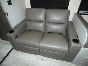 Entourage 340BH Photo