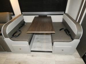 Entourage 340BH Photo