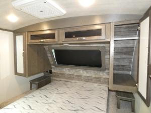 Cougar Half-Ton 34TSB Photo