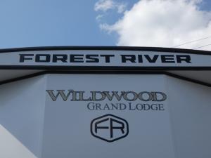 Wildwood Grand Lodge 44VIEW Photo