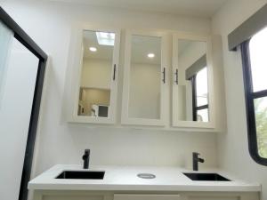 Sanibel 39BUNK Photo