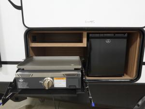 Passport Super Lite 229BH Photo