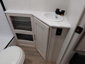 R Pod RP-205 Photo