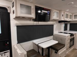 R Pod RP-205 Photo