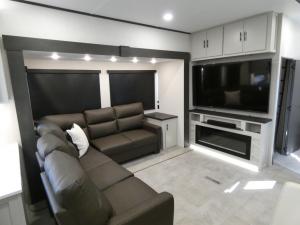 Crusader BONUS38 Photo