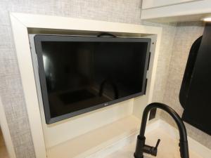 Midas 24 BT Photo