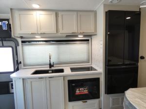 Prism Select 24FSS Photo