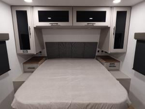 Delta Ultra Lite ML226 Photo