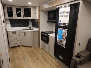 Delta Ultra Lite ML226 Photo