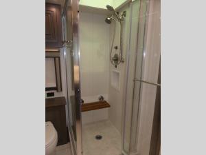 Anthem 44D Photo