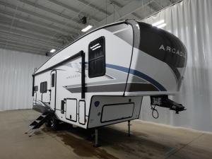 Arcadia Super Lite 242SLMD Photo