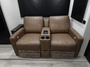 Arcadia Super Lite 242SLMD Photo