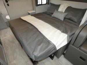 Quantum Sprinter MB24 Photo