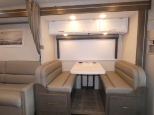 Four Winds Sprinter 24LT Photo