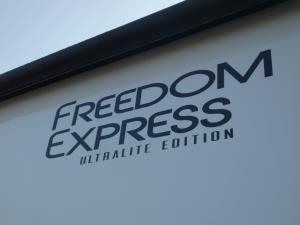 Freedom Express Ultra Lite 294BHDS Photo