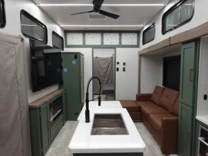 IBEX RV Suite RVS3 Photo