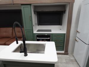 IBEX RV Suite RVS3 Photo