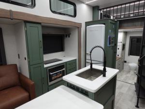 IBEX RV Suite RVS3 Photo