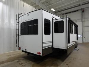Arcadia Super Lite 292SLRL Photo