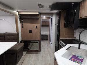 Salem Cruise Lite 24RLXL Photo