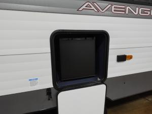 Avenger 25MKO Photo