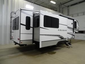 Cougar Half-Ton 27SGS Photo