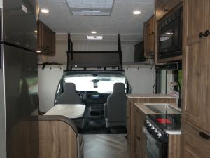 Cross Trail XL 22XG Ford E-350 Photo