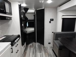 Jay Feather Micro 199MBS Photo