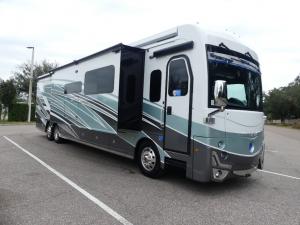 Armada 44B Photo