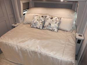 Armada 44B Photo