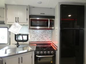 Entourage 340BH Photo