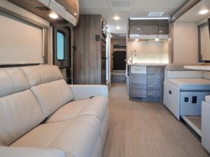 Tiburon Sprinter 24RW Photo