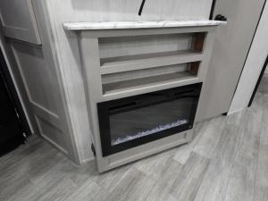 Apex Ultra-Lite 243FKS Photo