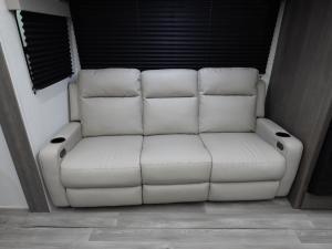 Transcend 245RLT Photo