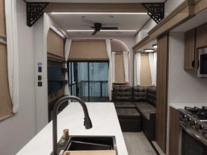 Salem Grand Villa 42VERANDA Photo