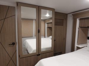 Salem Grand Villa 42VERANDA Photo